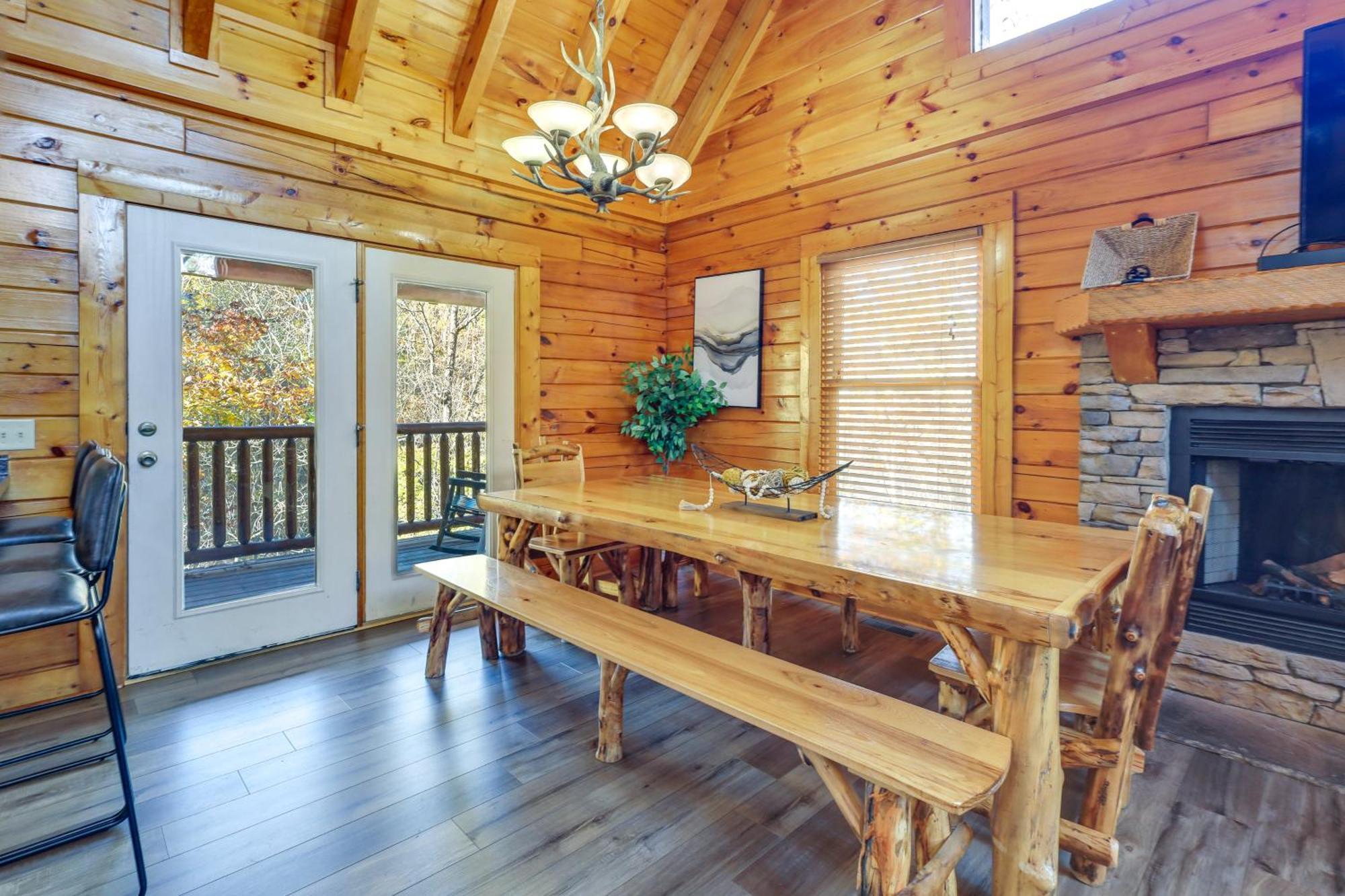 Pigeon Forge Cabin Rental With Decks And Hot Tub! Dış mekan fotoğraf