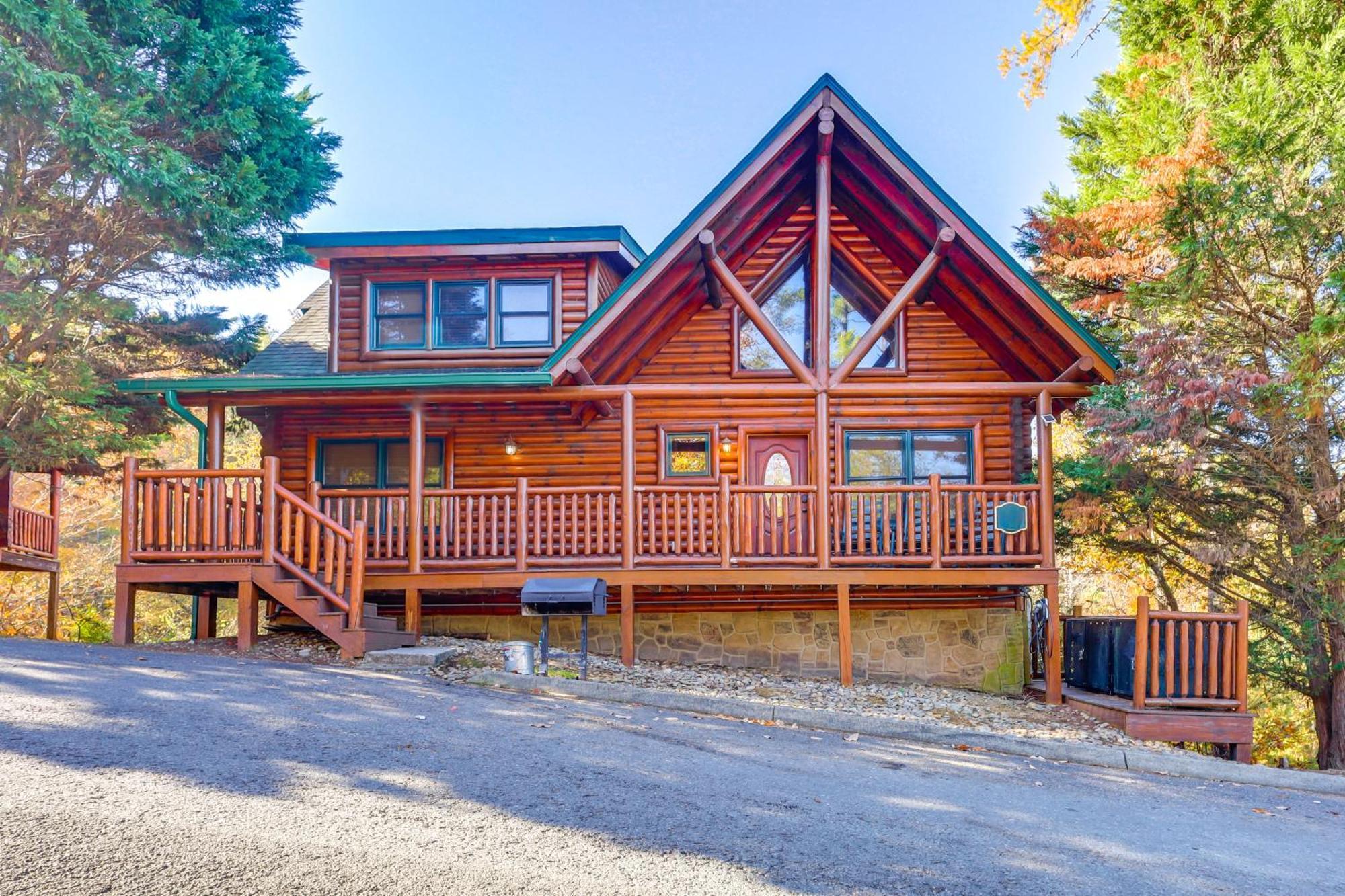 Pigeon Forge Cabin Rental With Decks And Hot Tub! Dış mekan fotoğraf