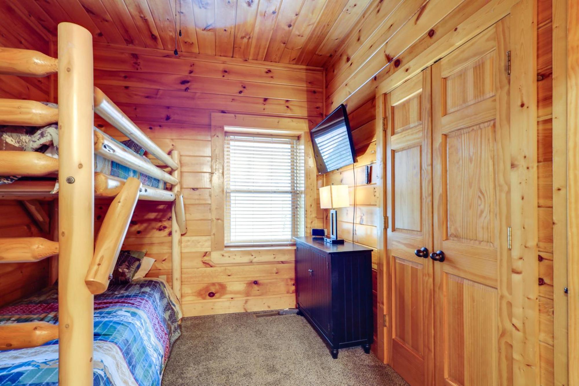 Pigeon Forge Cabin Rental With Decks And Hot Tub! Dış mekan fotoğraf