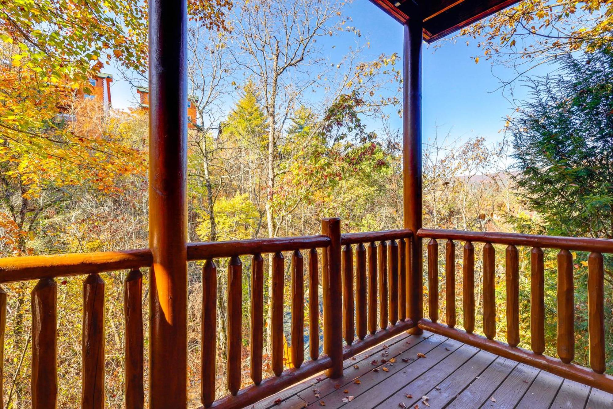 Pigeon Forge Cabin Rental With Decks And Hot Tub! Dış mekan fotoğraf